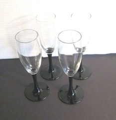 Domino Signature Champagne flutes Lot of 4 Free ship!! 7 1/2 high