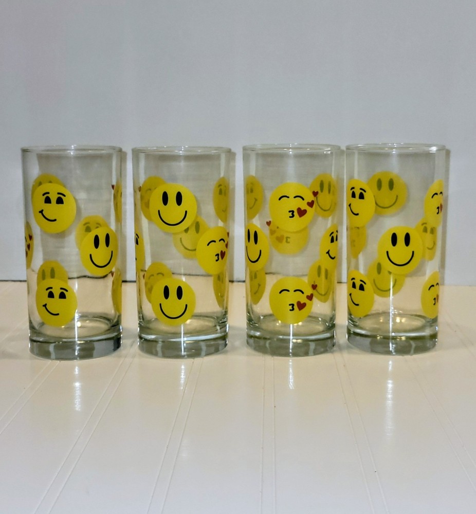 Crisa by Libbey Glass 6″ Emoji Smiley Face Tumblers 1970s 12oz. Set of 4 Vintage