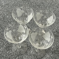Set of 4 Vintage Etched Ivy Cordial Glasses Frosted Liqueur Stems Vinatge