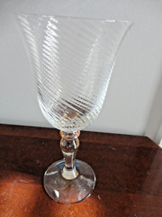 MIKASA CRYSTAL IMPERIAL GOLD GOBLET 2 WINE GLASSES 6 OZ AND 10 OZ