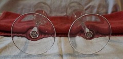 VINTAGE SET OF 2 ETCHED CHAMPAGNE GLASS WITH LONG STEM, UNMARKED