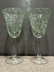 2 Light Green Hand Blown Heavy Glass Bubble Wine Goblets Clear Stem 8.5” in EUC