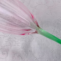 2 Vintage Glass Pink Green Flower Shape Wine Glasses5” Tall x 3 1/8” Beautiful!