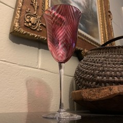 Stephen Smyers Art Glass Cranberry 8 1/2″ Pulled Feather Wine or Water Goblet