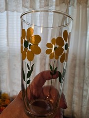 2 Vintage 1 Pint Hazel Atlas Daisy Sour Cream Glasses