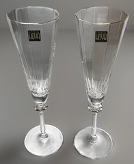 RARE/HTF Set (4) HOYA Crystal Champagne Wine Flutes Glasses w/Gold Trim/Accents