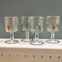 Kokomo Early American Glass Set of 4 Paneled Embossed Grapes #507 Wine Glasses