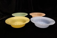 ANCHOR HOCKING RAINBOW 22 PIECES INCLUDING 4 RARE CEREAL YELLOW PEACH BLUE GREEN