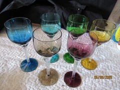Set Of 6 Wine Goblet TWISTED STEM 7″ Hand Made Different Colors bowls/base