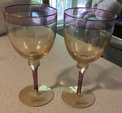 2 Vintage Ambiance Collection Pink & Amber Luster Wine Goblets – Gold Rim