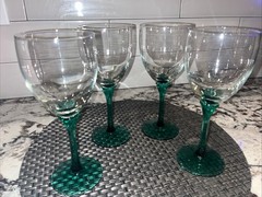 4 Libbey Domaine Juniper Green 8” Wine Glasses Exc. Cond.