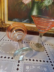 Large Hand Blown Retro Orange Swirl Art Glass Martini/ Margarita Glasses Set-3