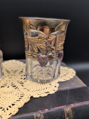 PAIR 1911 Antique Indiana Glass Paneled Strawberry Tumblers Gold Trim 8 oz Key