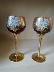 GlassOfVenice Set of Two Vecchia Murano Glass Wine Glasses 24K Gold Leaf – Red