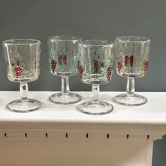 Kokomo Early American Glass Set of 4 Paneled Embossed Grapes #507 Wine Glasses