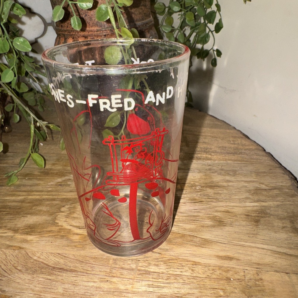 Vintage Flintstones Glass “Fred and His Pals At Work” 1962 Hanna Barbera Red