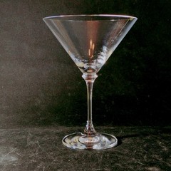 MIKASA NICOLE MARTINI GLASS, Cut Lead Crystal, 6 1/4′, 8 Oz, Germany