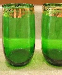 5 VTG Anchor Hocking Forest Green Glass tumbler Gold Filigree Rim Highball 10 oz