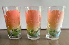 3 Vintage Federal Glass Pink Yellow Green Flower Hibiscus 4.75″ Tumblers Glasses