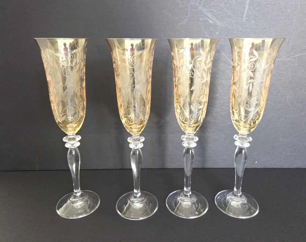 Set of 4 ROGASKA Fluted Champagne Venetian Amber