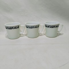 Pyrex «Corelle» OLD TOWN Blue Pattern Coffee Mug Set Of 3 Milk Glass Vintage