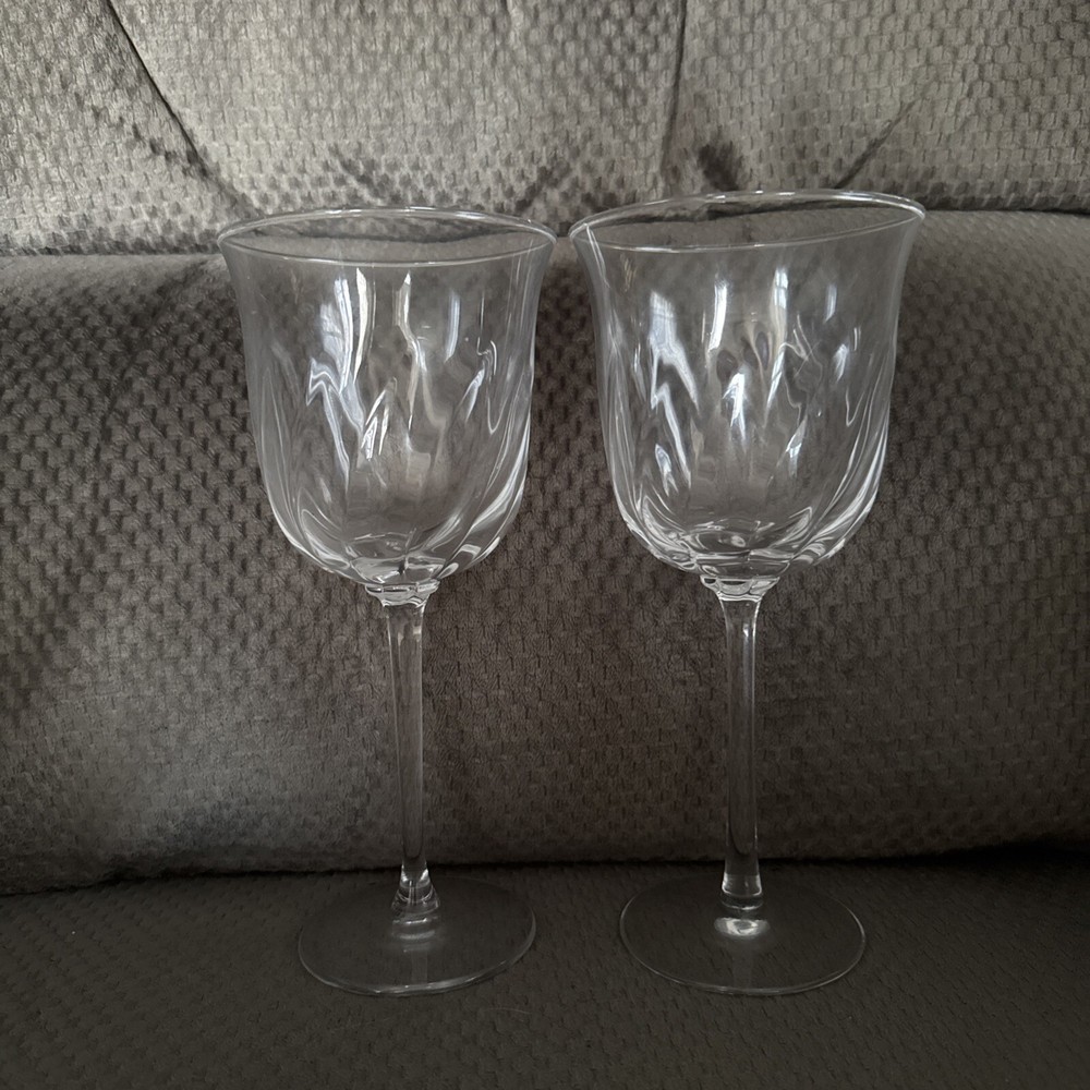 Juliska Crystal VIENNE Set/2 Red Wine Glasses Swirl Optic 8.5”