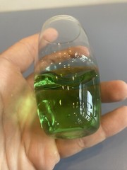 BEAUTIFUL VTG Emerald Green To Clear Shot Glass W/Tiny Controlled Bubbles 3.5″H