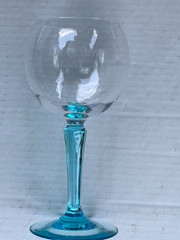 BOMBAY — SAPPHIRE, EAST, BALLOON GOBLET, SAPPHIRE STEM