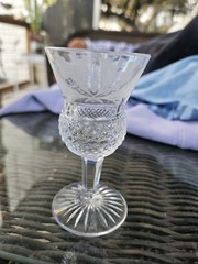 1 Edinburgh Crystal Footed Liqueurs Cordial Glass Cut Thistle Pattern 3 1/4″