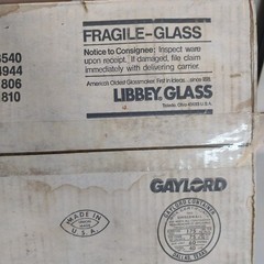 Set of 12 Vintage Libbey Holiday Christmas Glasses Red Green Holly Berries 16 oz