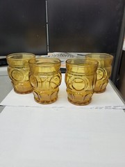 Set of Four Wheaton Bullseye Amber Glass 4″ Rocks Glasses Starburst Bottoms