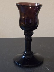 Vintage Elegant amethyst Goblet Glass Egg Glass Hand Blown Swirl Excellent Cond.