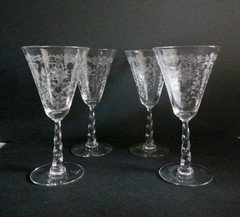 4 Cornucopia Fostoria Etched Mayflower Crystal Wine Water Goblets 7 3/8″ 8 Oz.