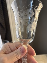 7- Vintage Wisteria Floral Vine Motif 8″ Tall Wine Glasses- Eleg. Twist Cut Stem