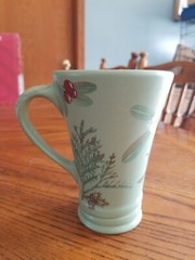 Pfaltzgraff Winterwood Tea Coffee Tall Mug Chickadee Bird Pine Berries