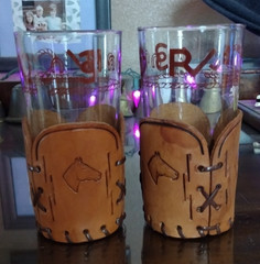 Vintage MCM Libbey Bamco Western 5 1/2″ Tumblers Glasses Tooled Leather Holder