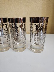 Vtg KIMIKO 4 Highball Tumblers Silver Knight Shield & Rim 12 On. 5 3/4″ Signed