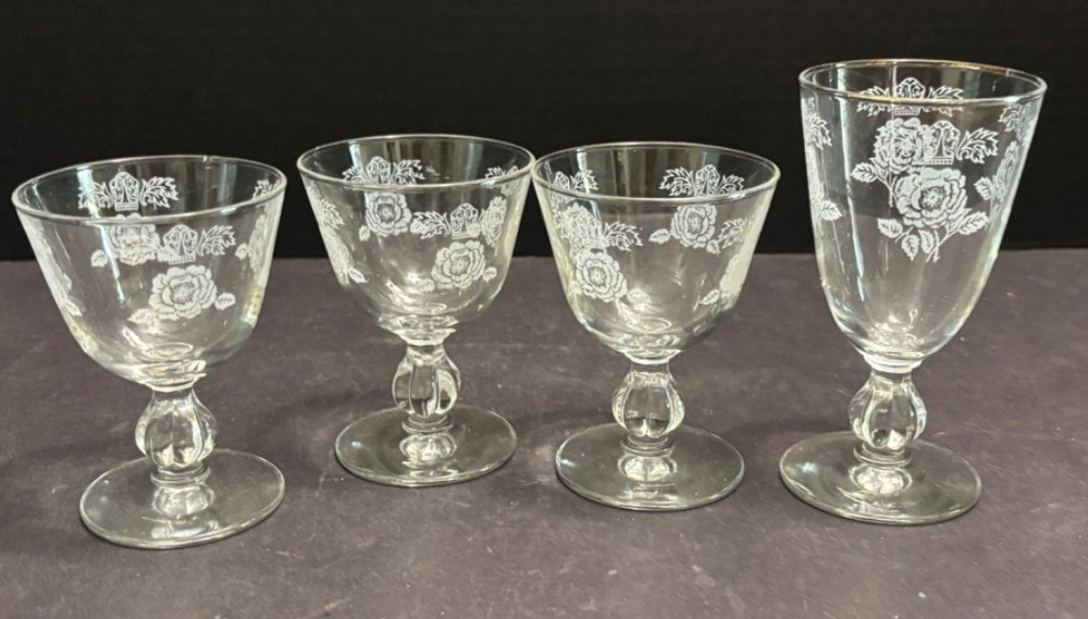 4 Libbey/Homer Laughlin QUEEN ESTHER GLASSES 3 Sherbet 1 Juice VINTAGE Gold Trim