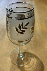 Set of 6 Vintage Libby Wine Glasses With Caddy, Frosted with Silver Leaf Decor