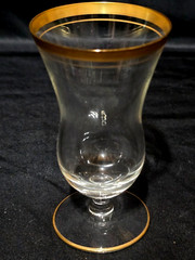 Glastonbury-Lotus Yukon Gold Juice Cocktail Glasses – Set of 4 + Free Spare
