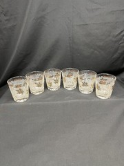 (6) Vintage Mid Century Modern Libbey Gold And White Leaf Whiskey Glasses.