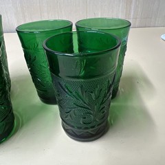 Frorst Greem Sandwich Glass 3 Water and 3 Juice