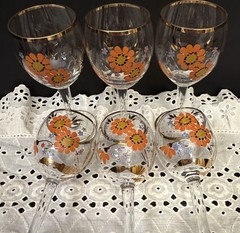 Vintage Hand-Painted Floral Cordial Glasses MCM Gold Accents