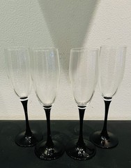 Luminarc Vintage 1980’s Champagne Flutes Domino Black Stem 8.8” Set Of 4