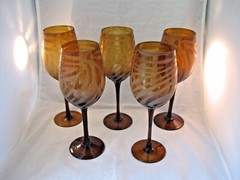 LOT OF 5 LONG STEMMED GLASSES – TWO TONE BROWN WITH SWIRL PATTERN