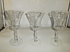 Nice Set of 3 Cambridge Chantilly elegant glass 9 oz. Water Stems