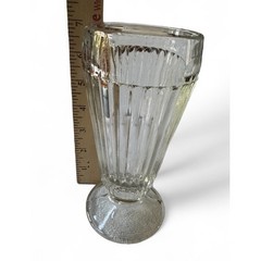 VTG Milkshake Parfait Float Glass Pedestal Heavy Clear Soda Fountain Dessert