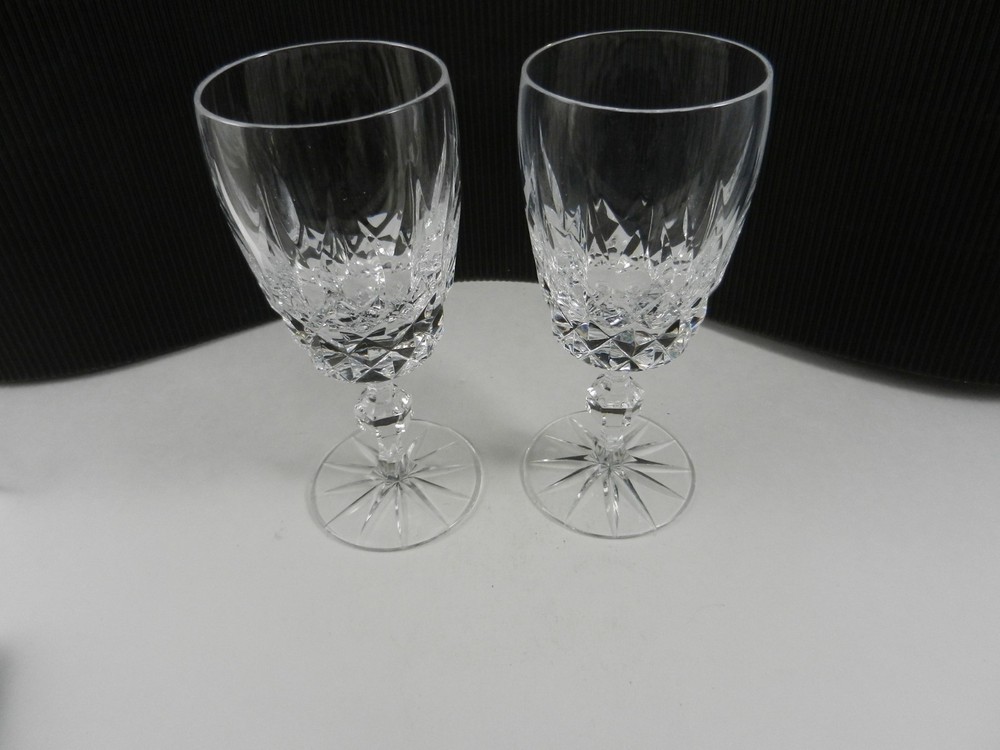 Contemporary Cut Crystal Wine Goblet Cross Hatch 6 Sided Disc in Stem Clear 6″ T