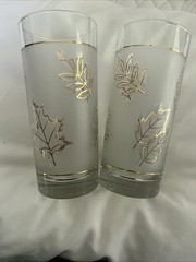 2 VTG-MCM 9-10 oz Libbey Frosted Glass Tumblers w/Gold Leaf Leaves Pattern. 06