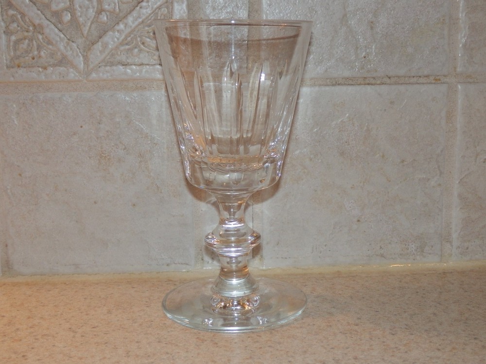 LIBBEY ROCK SHARPE GLASS RALEIGH PATTERN WINE STEM 5 1/4″ EXCELLENT CONDITION!